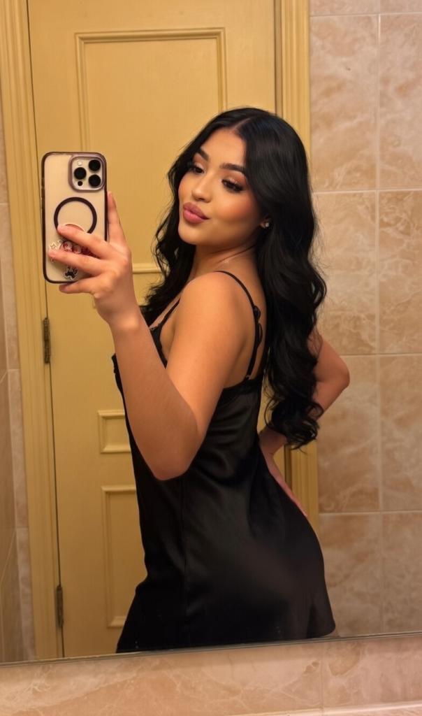 Chica busca chico en Málaga: Chica busca chico