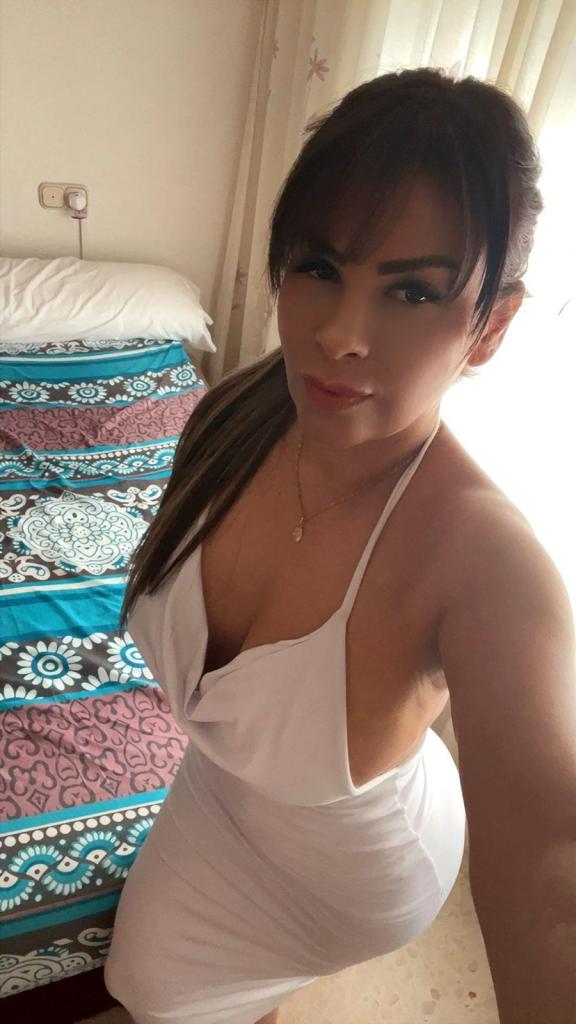 Chica busca chico en Granada: 