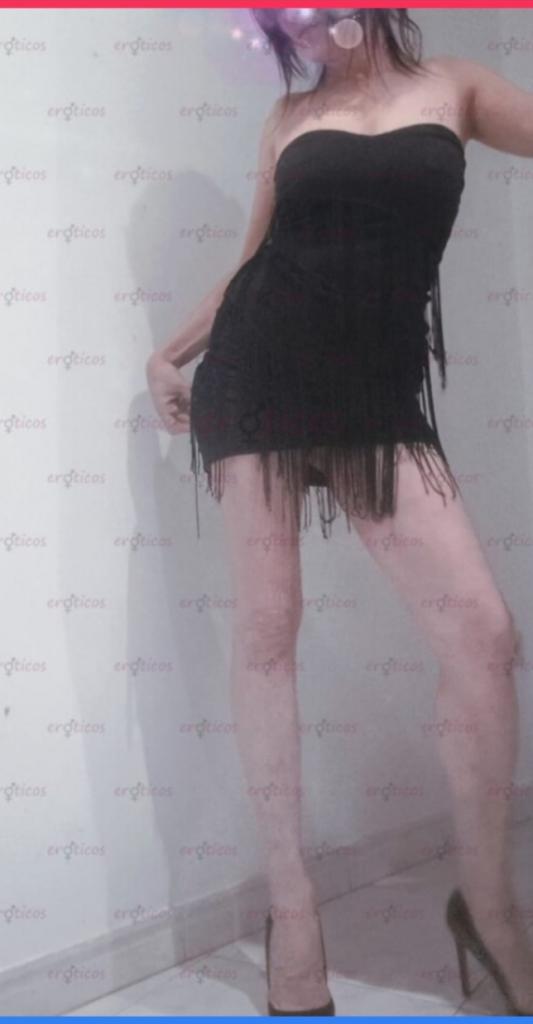 643417611: Chica busca chico en La Coruña