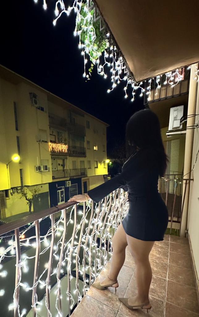 670705866: Chica busca chico en León