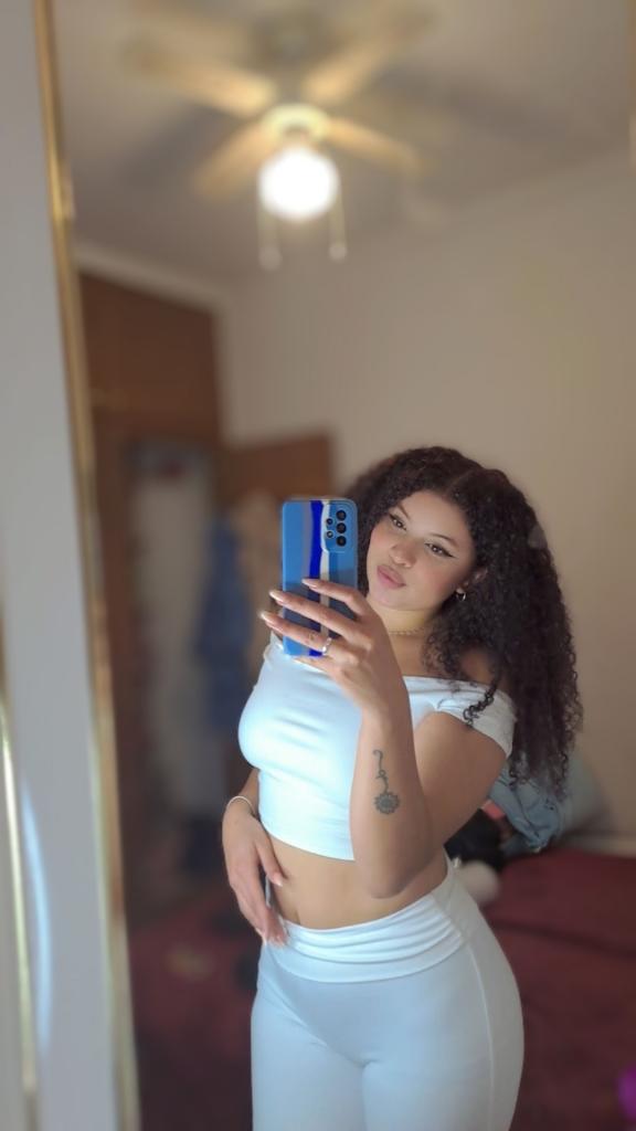 661413605: Chica busca chico en Mallorca