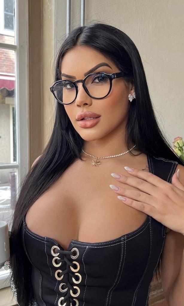 Chica busca chico en Alicante: 