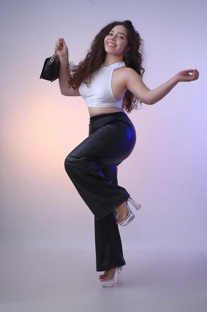 610900235: Chica busca chico en Tarragona