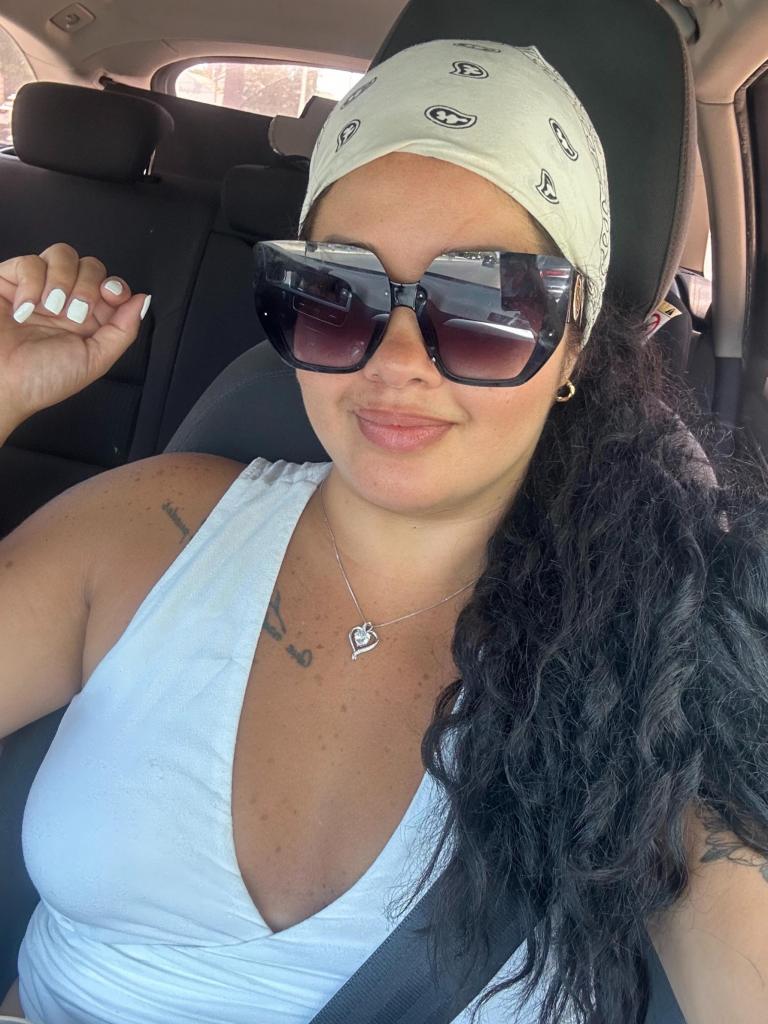 742048793: Chica busca chico en Granada