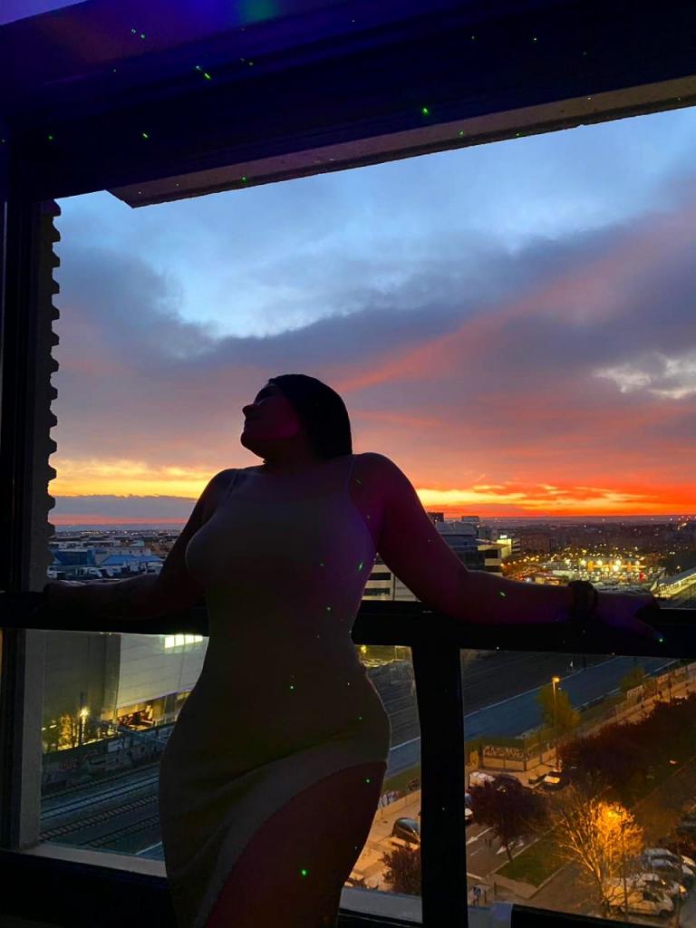 Chica busca chico en Cádiz: 