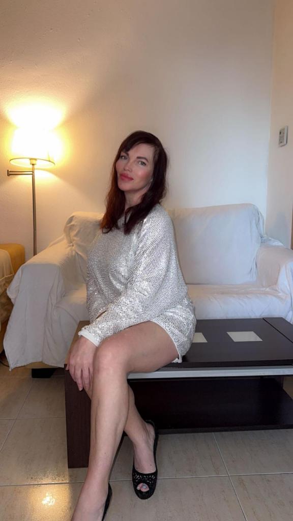 637947528: Chica busca chico en Alicante