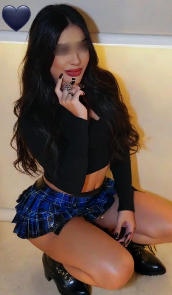 623568983: Chica busca chico en Madrid