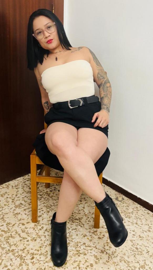 610094783: Chica busca chico en Málaga