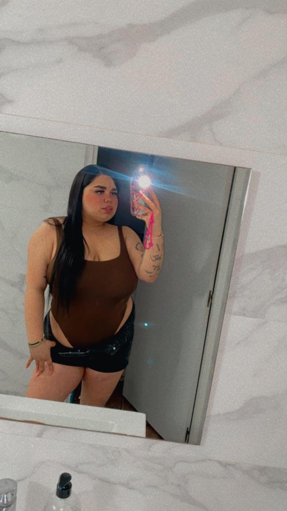 Chica busca chico en Sevilla: 