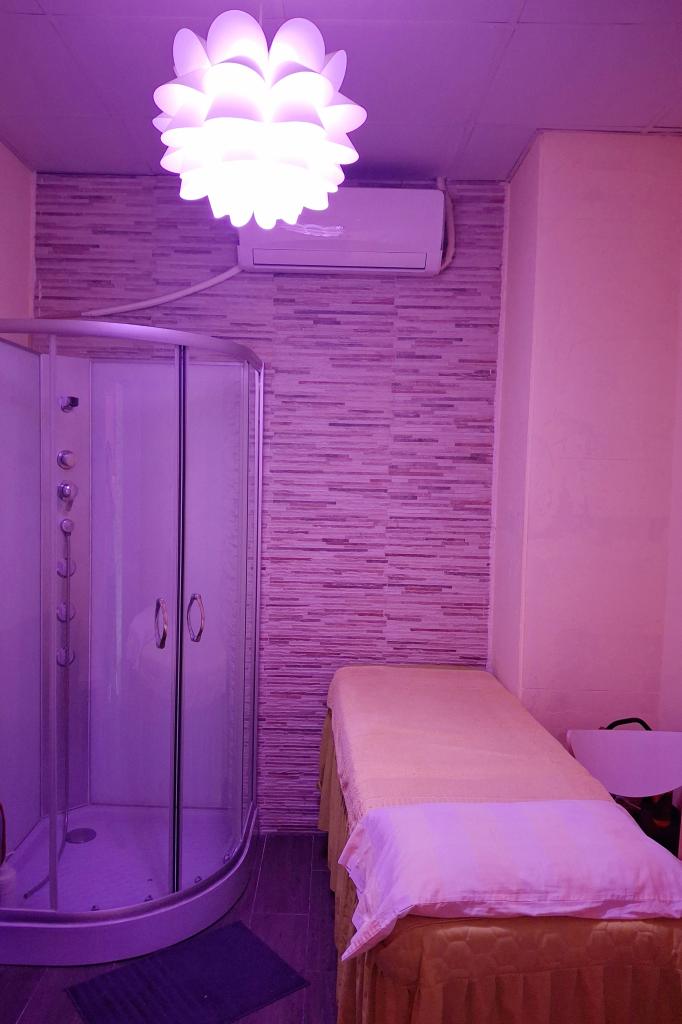 656517612: Chica busca chico en Barcelona