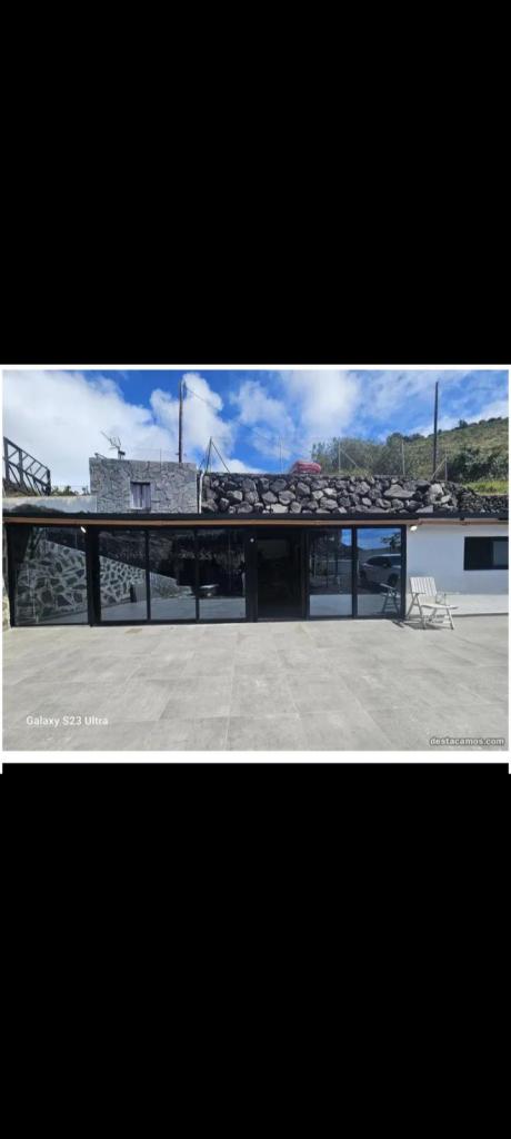 Chica busca chico en Tenerife: 