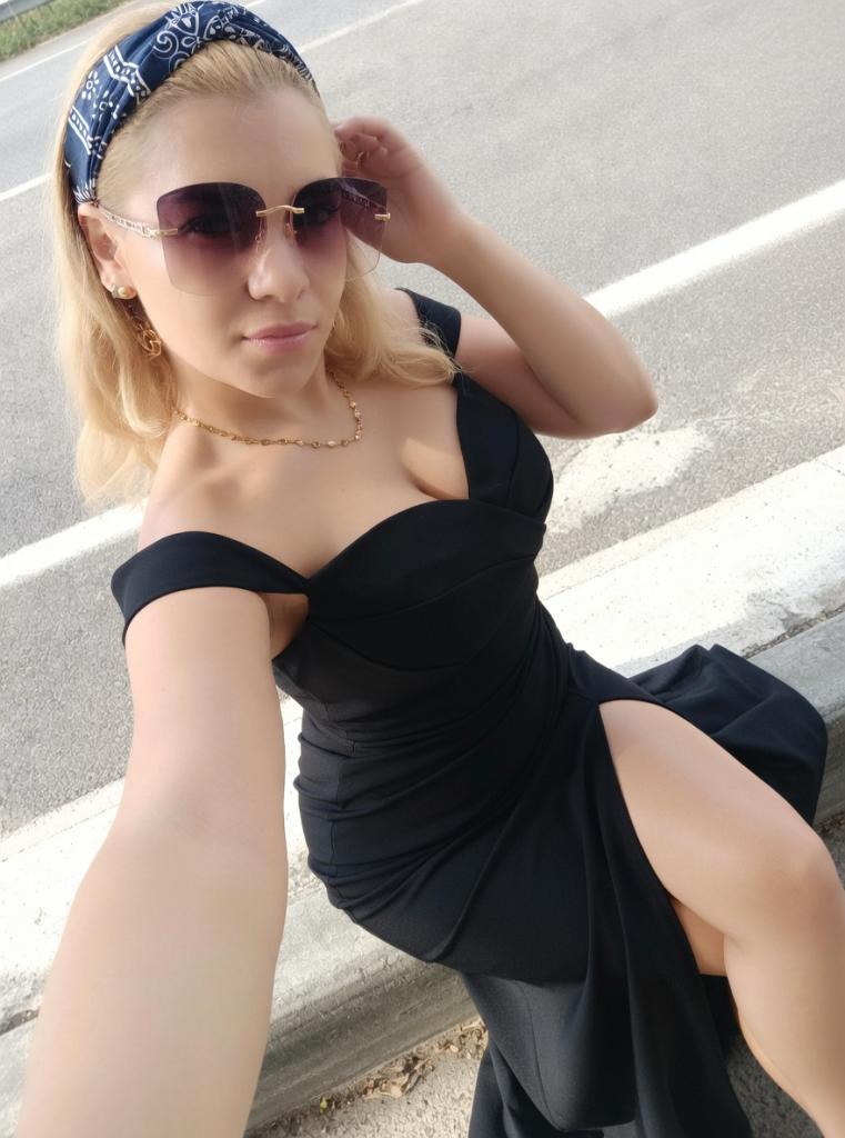 Chica busca chico en Huelva: 