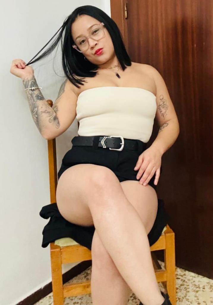 610094783: Chica busca chico en Málaga