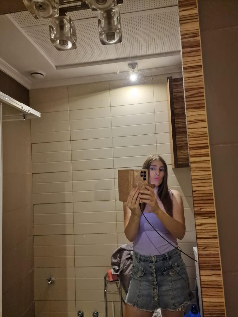 621387982: Chica busca chico en Alicante