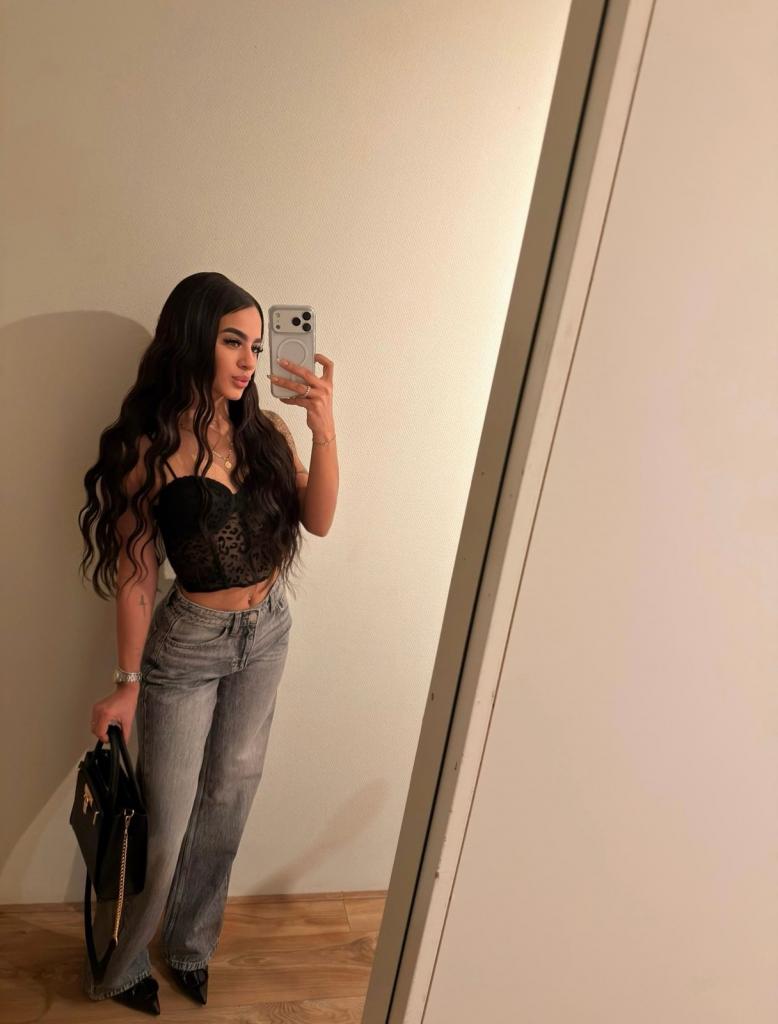 Chica busca chico en Sevilla: 