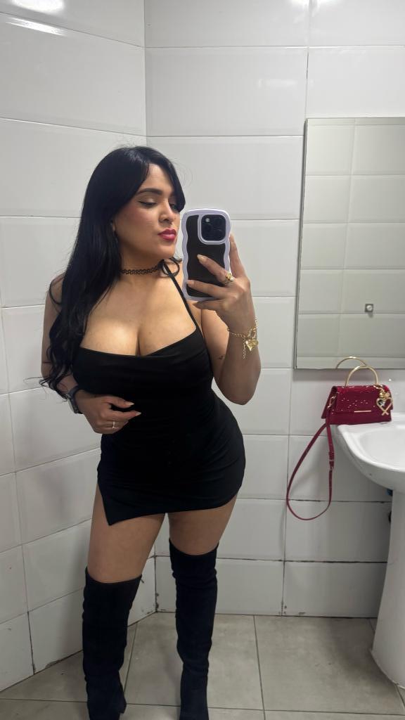 645702531: Chica busca chico en Ceuta