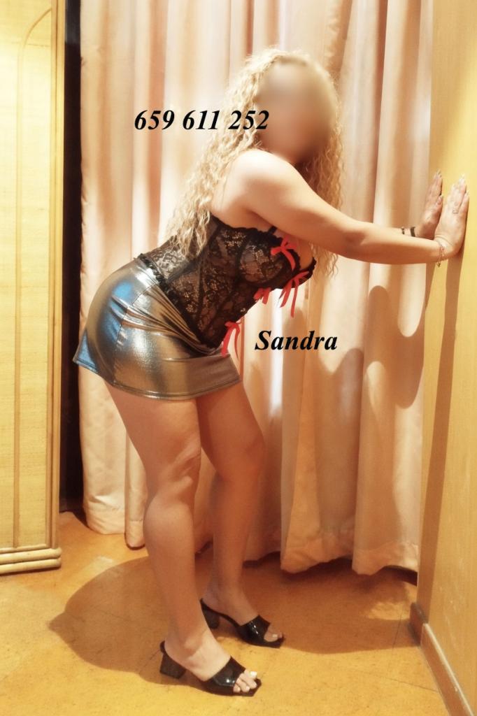 659611252: Chica busca chico en Barcelona