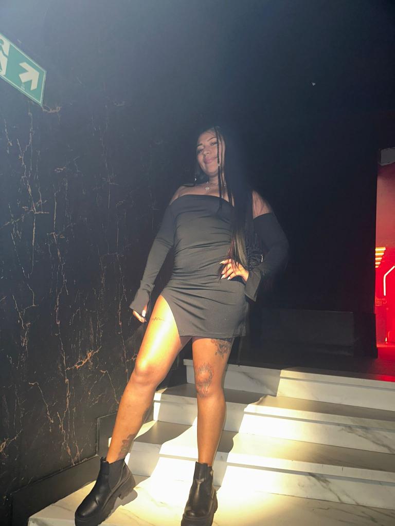 Chica busca chico en Barcelona: Chica busca chico