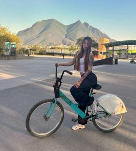 602821358: Chica busca chico en Navarra