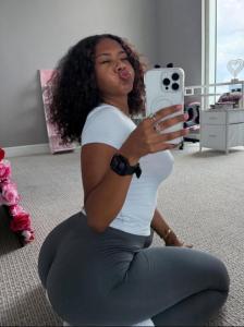 641896742: Chica busca chico en Tarragona