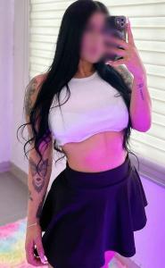 613572180: Chica busca chico en Barcelona