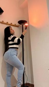 607527971: Chica busca chico en Barcelona