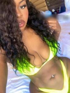 632092756: Chica busca chico en Gerona