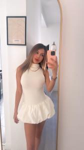 647220929: Chica busca chico en Mallorca