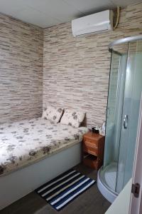 656517612: Chica busca chico en Barcelona