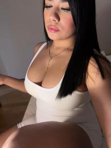 613342256: Chica busca chico en Barcelona