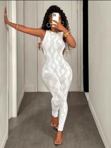 647681805: Chica busca chico en Barcelona