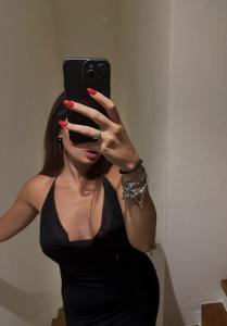 742077325: Chica busca chico en Almería