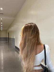 614931410: Chica busca chico en Cádiz