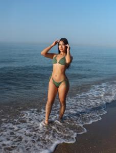 613438559: Chica busca chico en Málaga