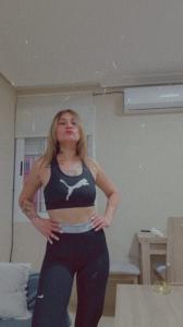 613320357: Chica busca chico en Granada