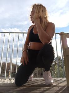 613989258: Chica busca chico en Cantabria