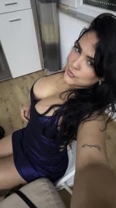 645702531: Chica busca chico en Ceuta