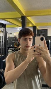 661075162: Chico busca chica en Madrid