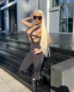 612512839: Chica busca chico en Barcelona