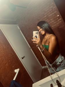 613435872: Chica busca chico en Alicante