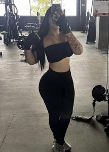 643557573: Chica busca chico en Las Palmas