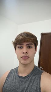 661075162: Chico busca chica en Madrid