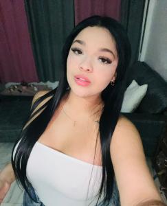 623741855: Chica busca chico en Barcelona