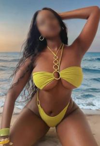 672906100: Chica busca chico en Alicante