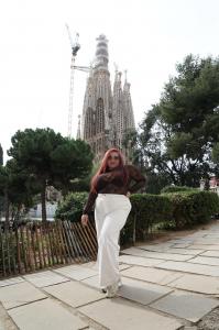 631322953: Chica busca chico en Gerona