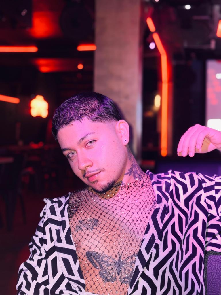 602435084: Chico busca chica en Las Palmas