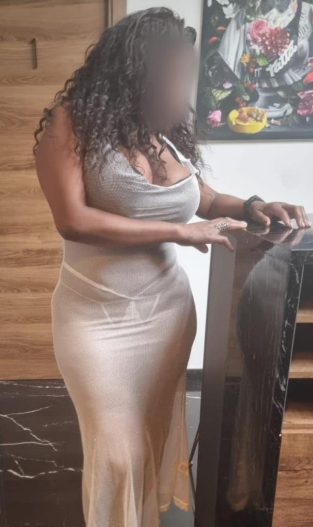 Chica busca chico en Sevilla: 