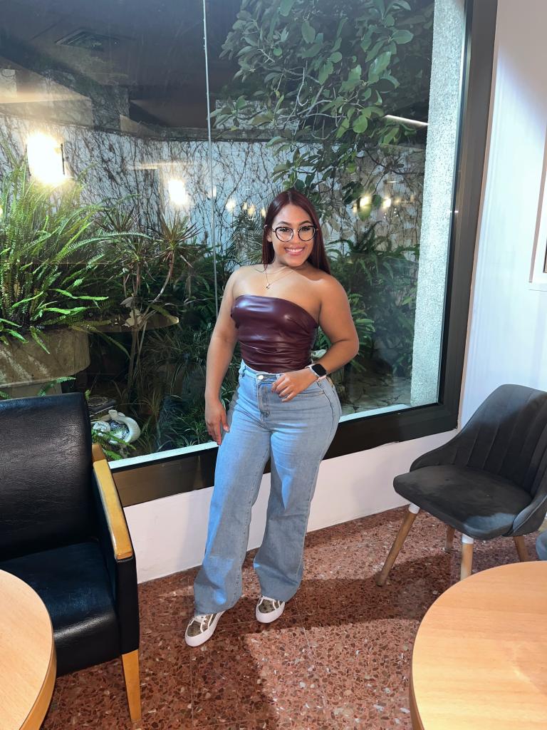 Chica busca chico en Cádiz: 