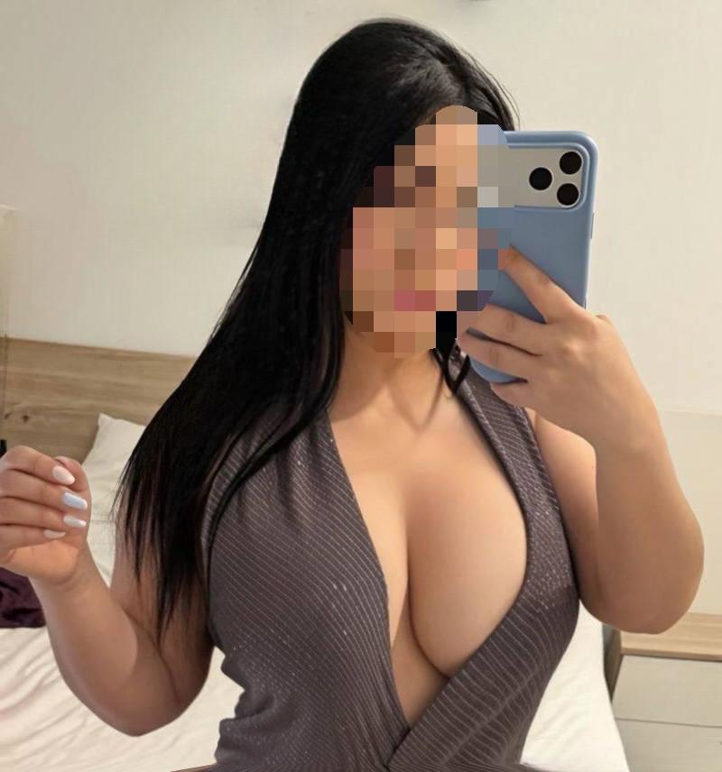 Chica busca chico en Huelva: 