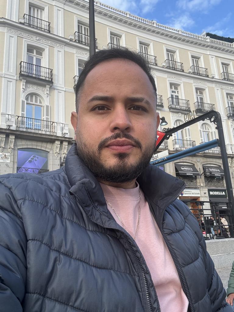 614916965: Chico busca chica en Madrid